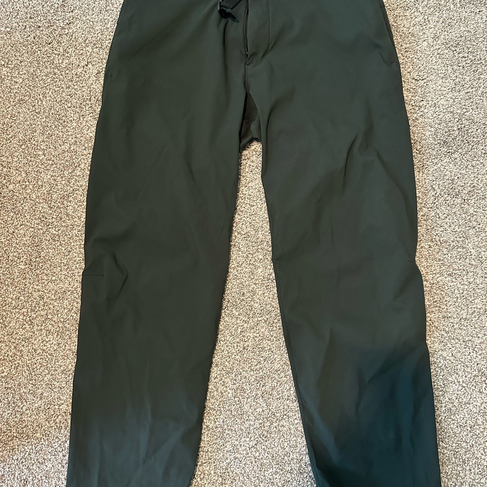 NWOT Men’s Lululemon Pants